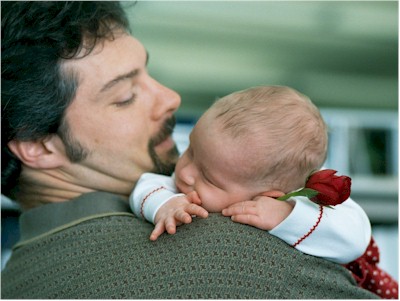 DaddyandRose0201.jpg (34875 bytes)