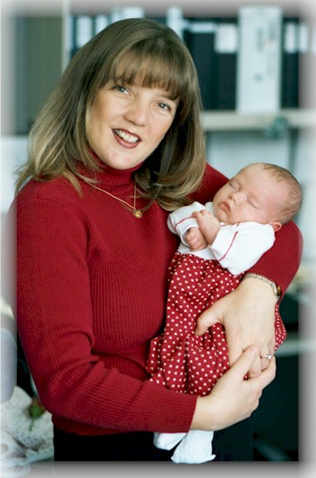 MommyCassidyValentines0201.jpg (54677 bytes)